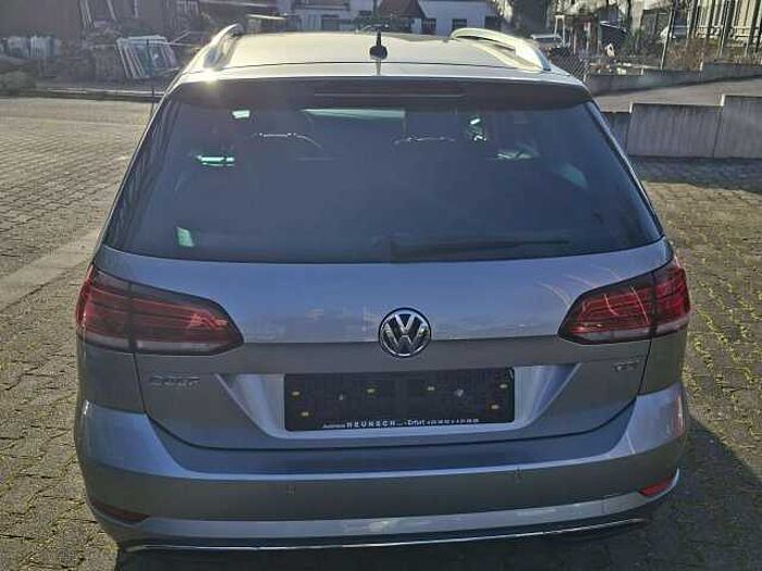 Volkswagen Golf Variant Golf VII Variant Diesel 1.6 TDI Sound Sondermodell